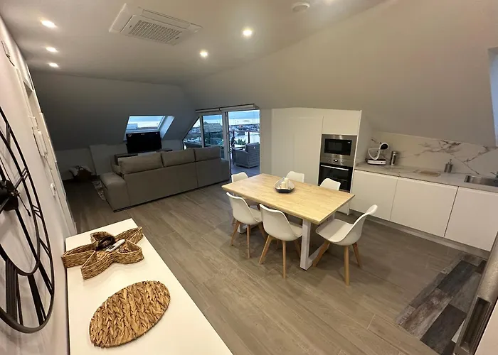 Atico Mirando O Mar アパート ポルト・ド・ソン